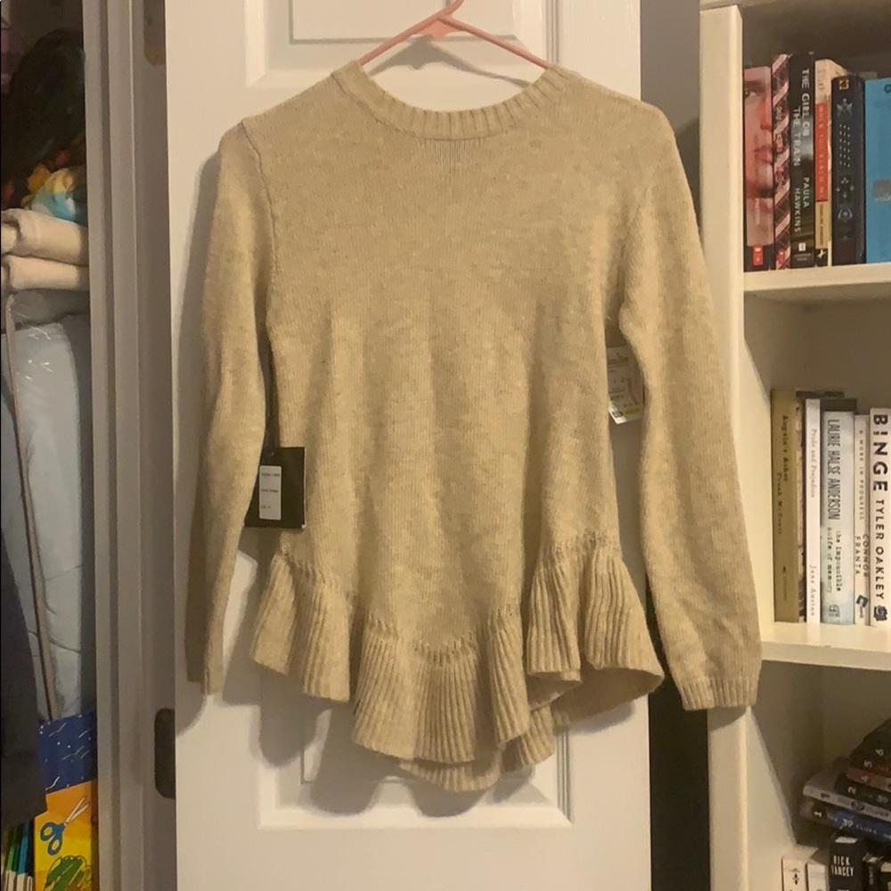 never worn cliché petite small oatmeal sweater